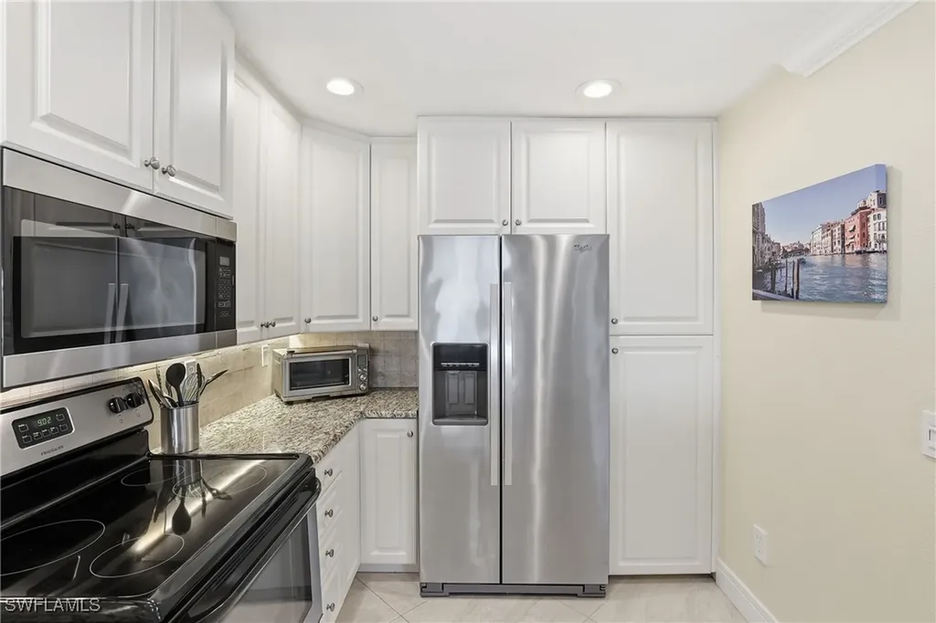 1519 Chesapeake Avenue Naples FL 34102