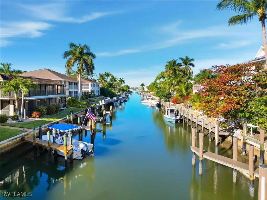 1519 Chesapeake Avenue Naples FL 34102