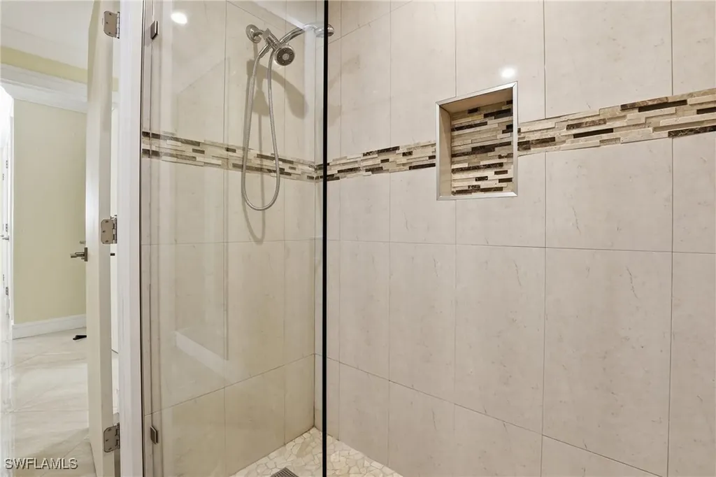1519 Chesapeake Avenue Naples FL 34102