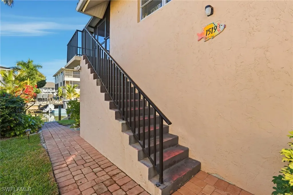 1519 Chesapeake Avenue Naples FL 34102