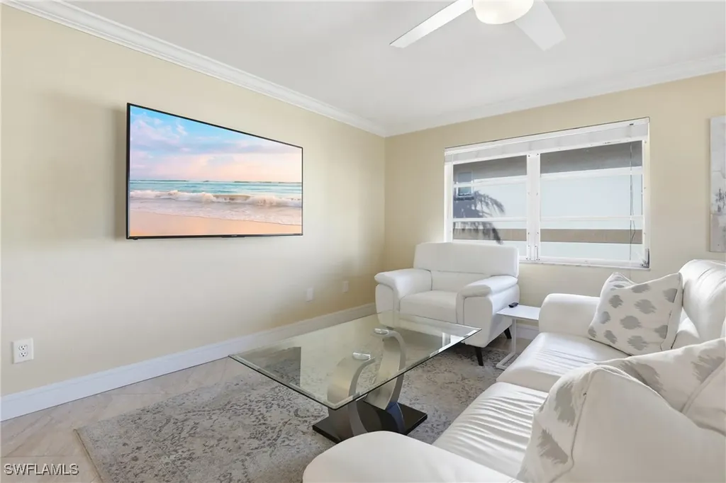 1519 Chesapeake Avenue Naples FL 34102