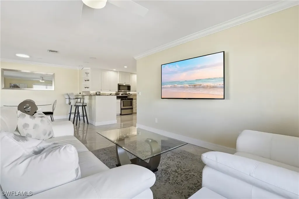 1519 Chesapeake Avenue Naples FL 34102