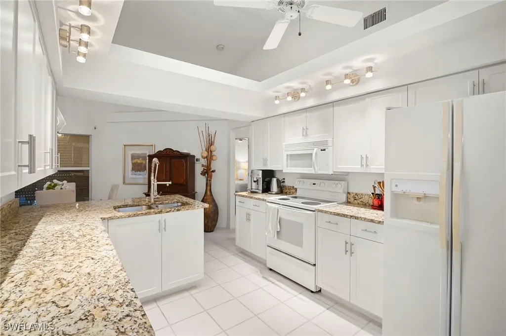 2233 SE 18th Avenue Cape Coral FL 33990