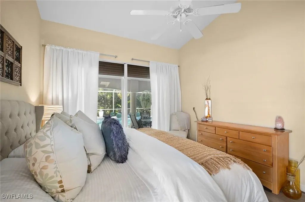 2233 SE 18th Avenue Cape Coral FL 33990