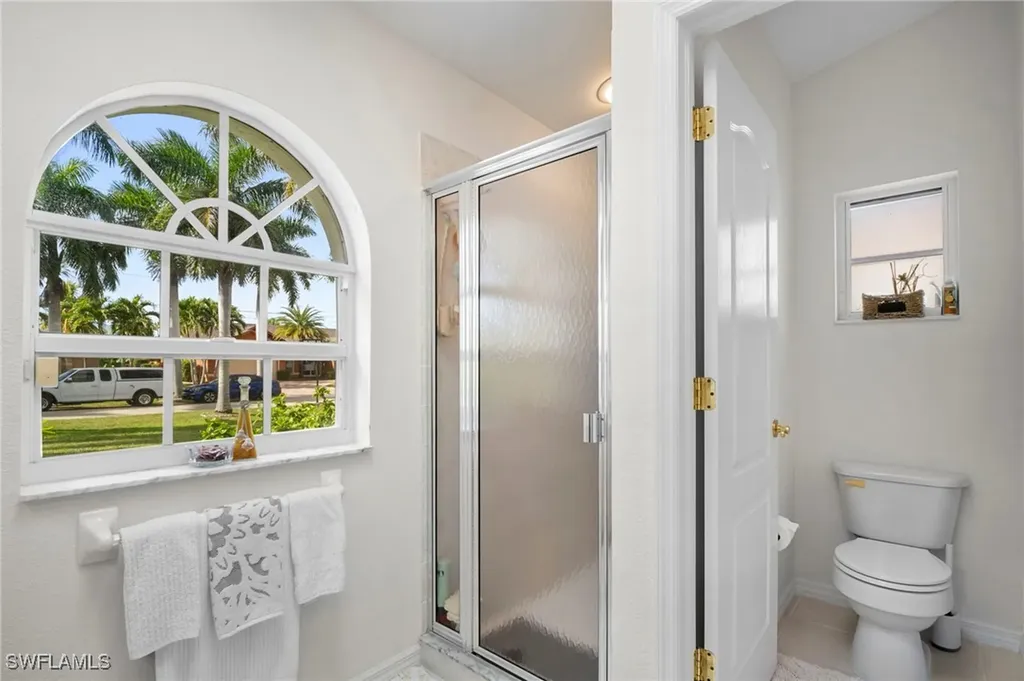 2233 SE 18th Avenue Cape Coral FL 33990