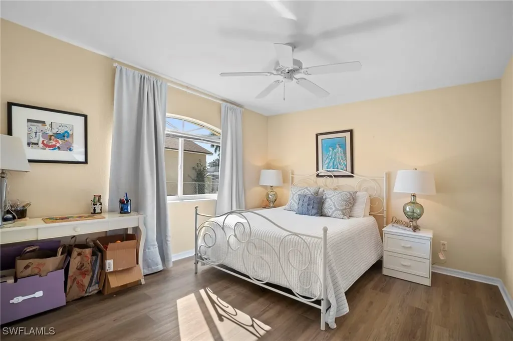 2233 SE 18th Avenue Cape Coral FL 33990