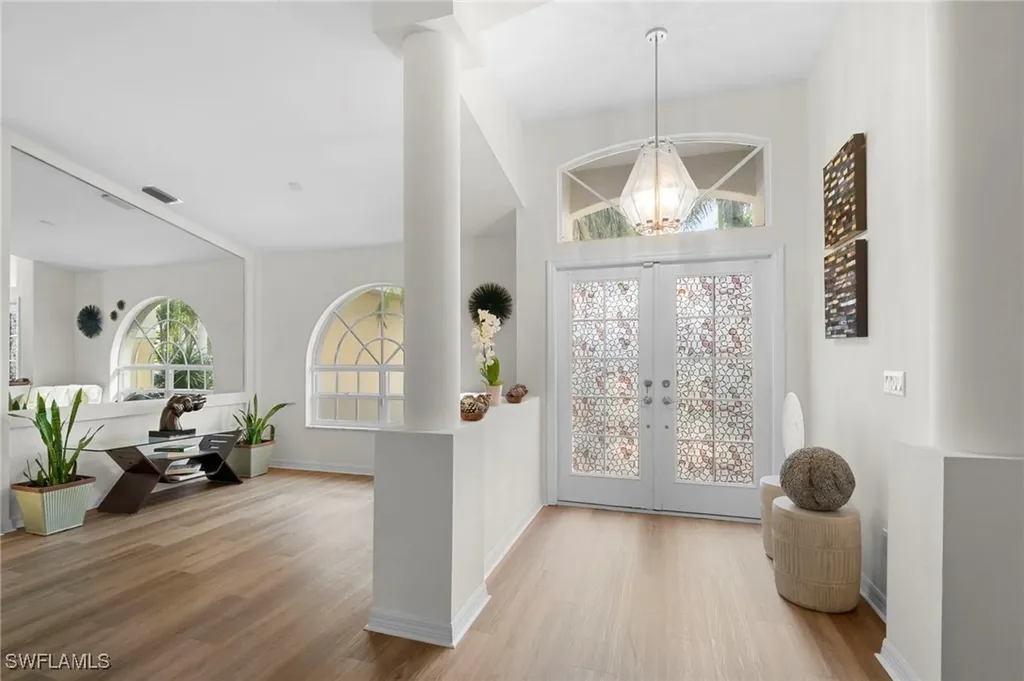 2233 SE 18th Avenue Cape Coral FL 33990