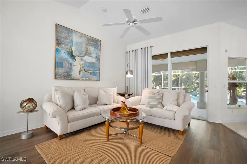 2233 SE 18th Avenue Cape Coral FL 33990