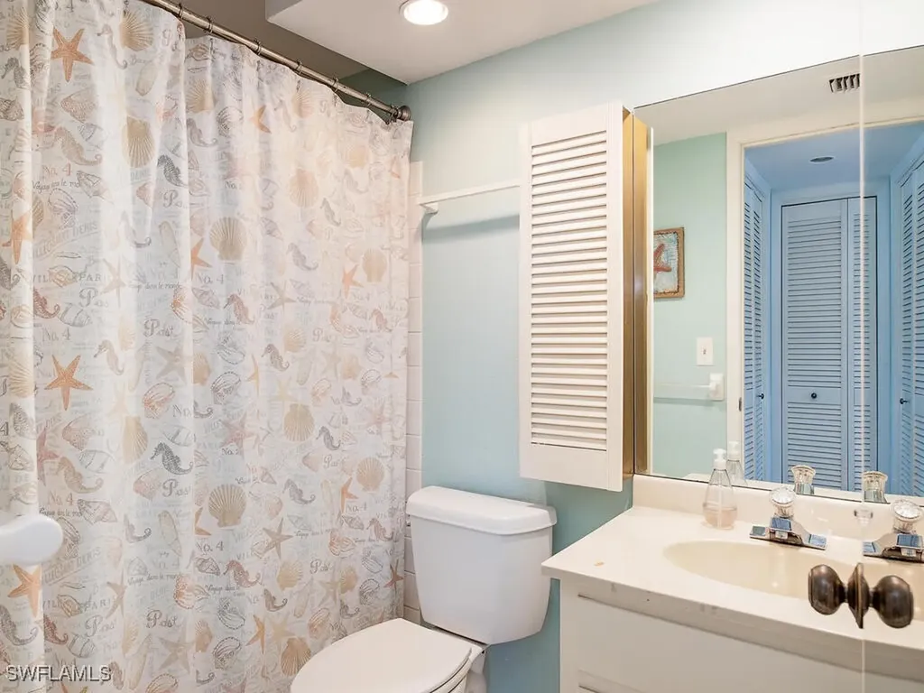 53 High Point Circle W Naples FL 34103