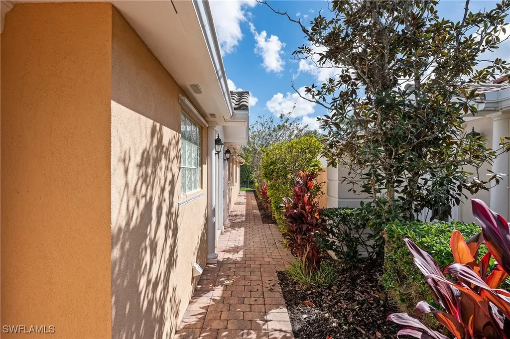 28281 Islet Trail Bonita Springs FL 34135