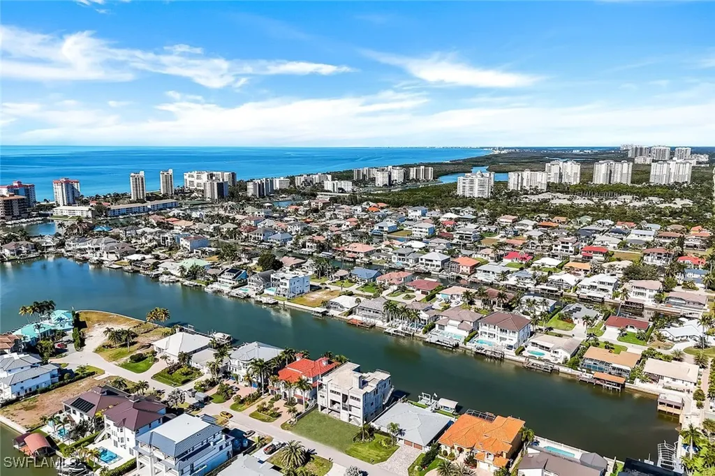 415 Seabee Avenue Naples FL 34108