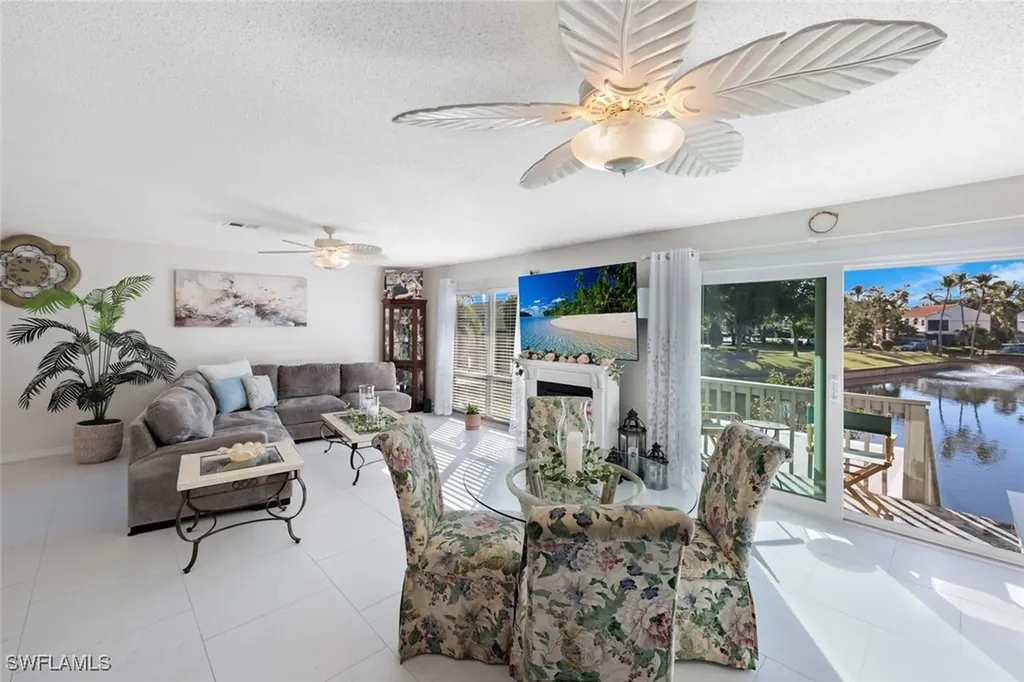 4251 Island Circle Fort Myers FL 33919