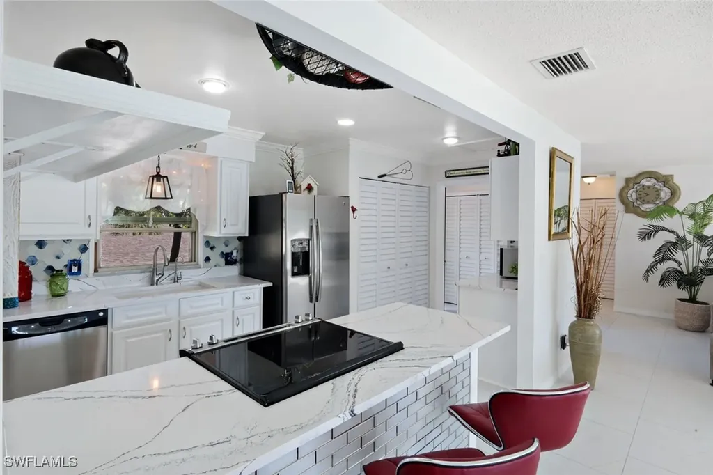 4251 Island Circle Fort Myers FL 33919