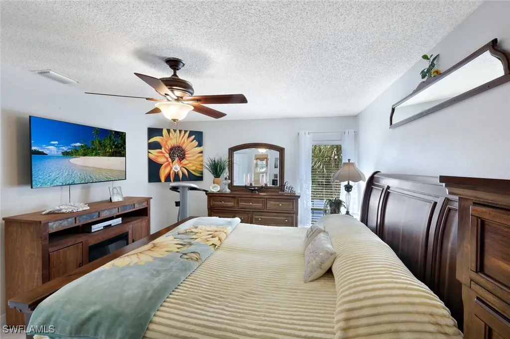4251 Island Circle Fort Myers FL 33919