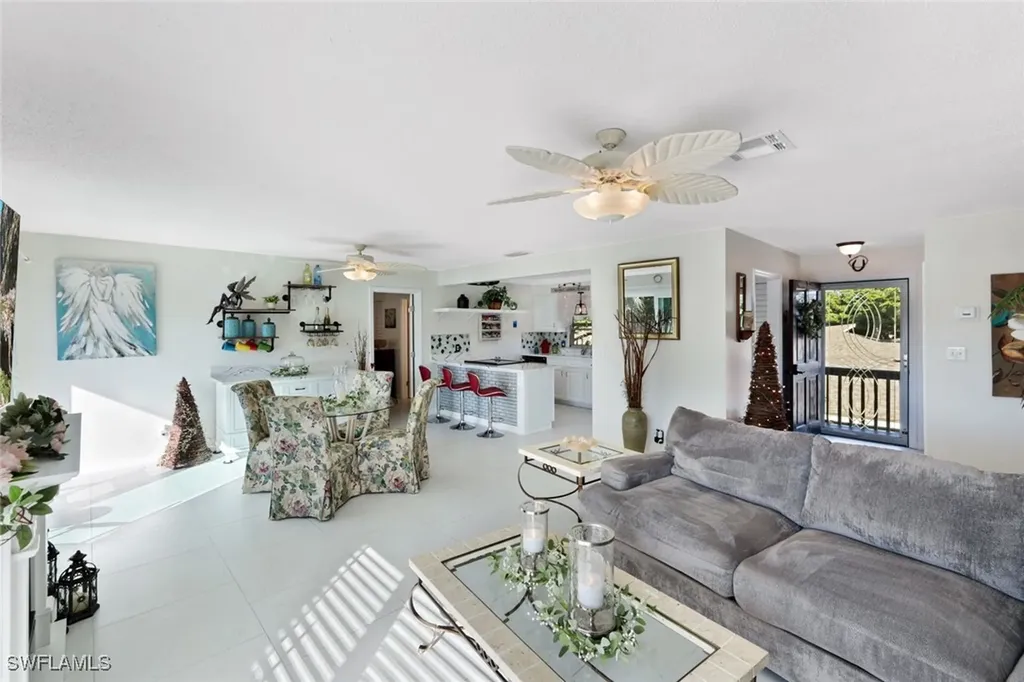 4251 Island Circle Fort Myers FL 33919