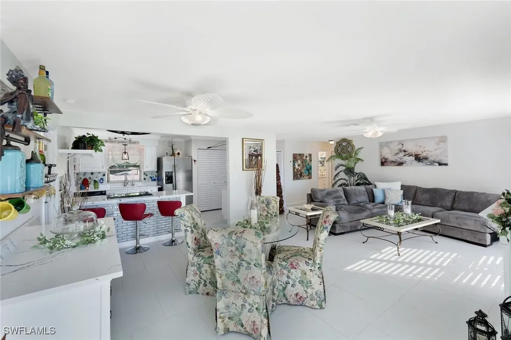 4251 Island Circle Fort Myers FL 33919