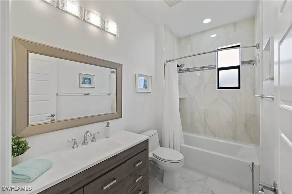 901 NW 33rd Place Cape Coral FL 33993