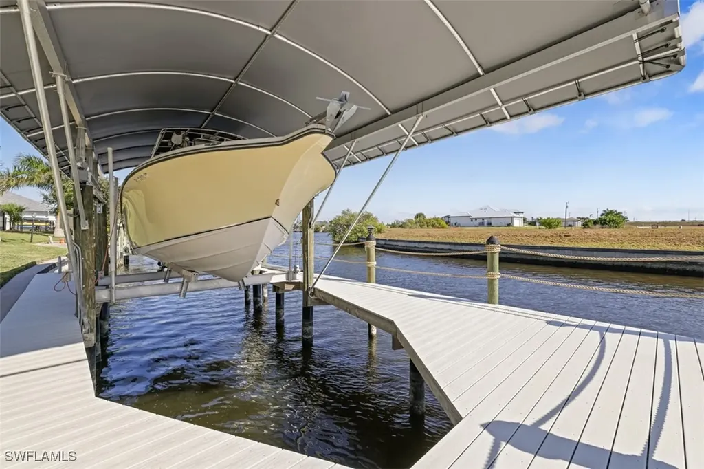 901 NW 33rd Place Cape Coral FL 33993