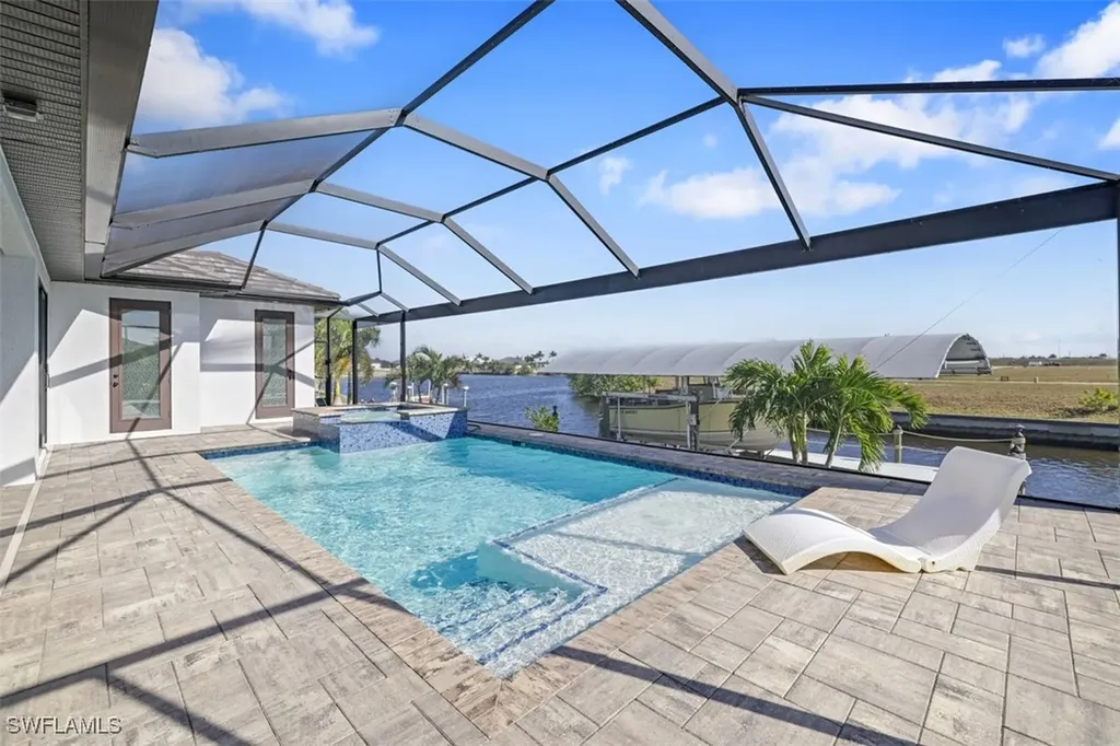 901 NW 33rd Place Cape Coral FL 33993
