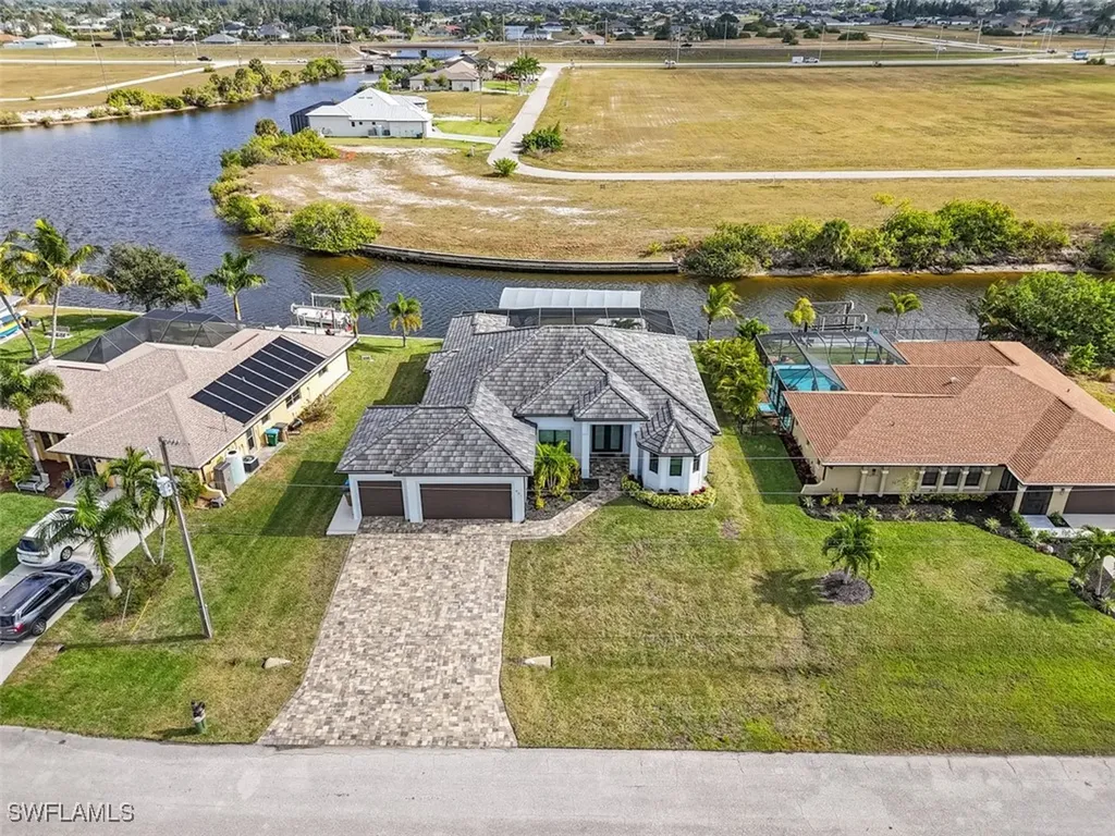 901 NW 33rd Place Cape Coral FL 33993