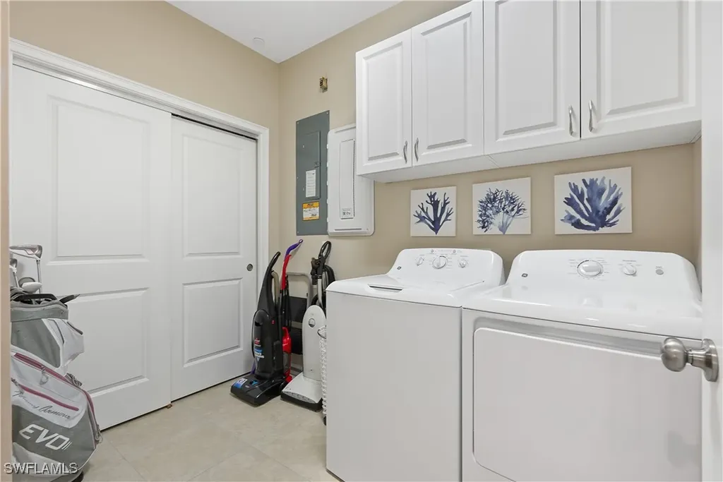 9386 Pocida Court Naples FL 34119