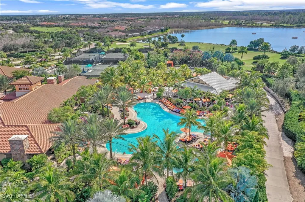 9386 Pocida Court Naples FL 34119