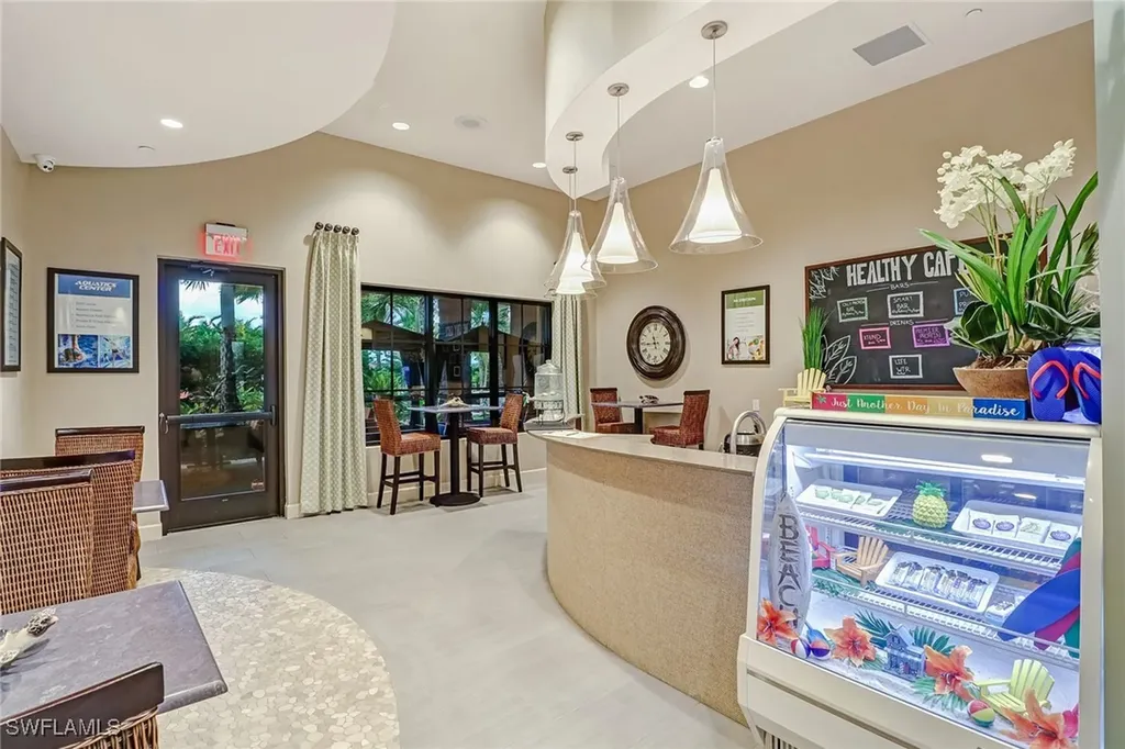 9386 Pocida Court Naples FL 34119