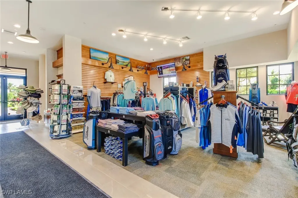 9386 Pocida Court Naples FL 34119