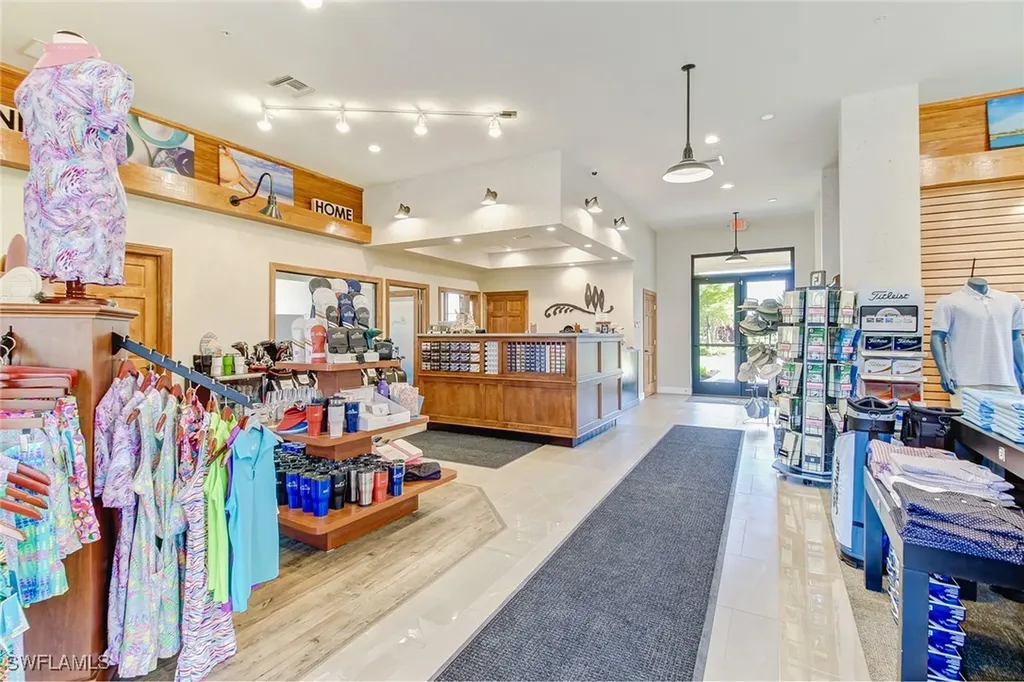 9386 Pocida Court Naples FL 34119