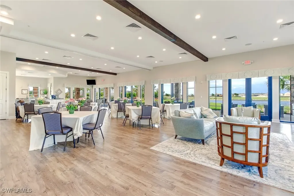 9386 Pocida Court Naples FL 34119