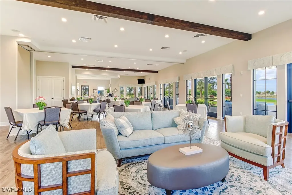 9386 Pocida Court Naples FL 34119