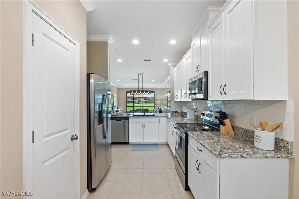 9386 Pocida Court Naples FL 34119