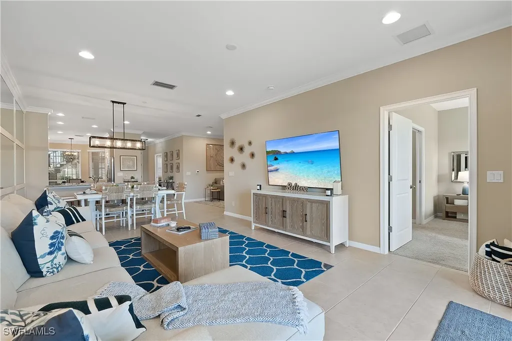 9386 Pocida Court Naples FL 34119