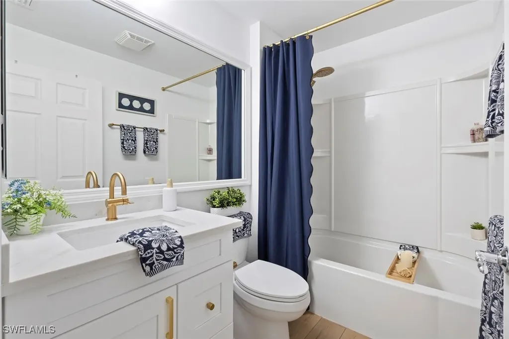 5728 Declaration Court Ave Maria FL 34142