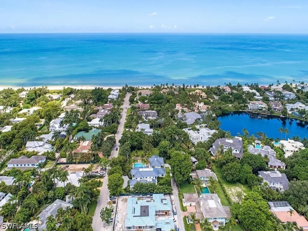 225 4th Avenue N Naples FL 34102