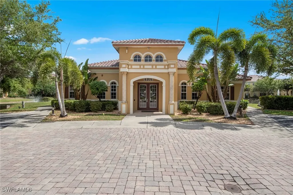 4135 Residence Drive Fort Myers FL 33901