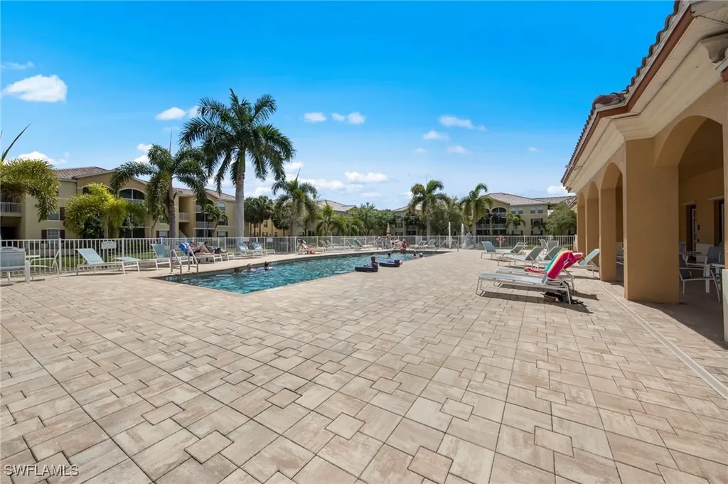 4135 Residence Drive Fort Myers FL 33901