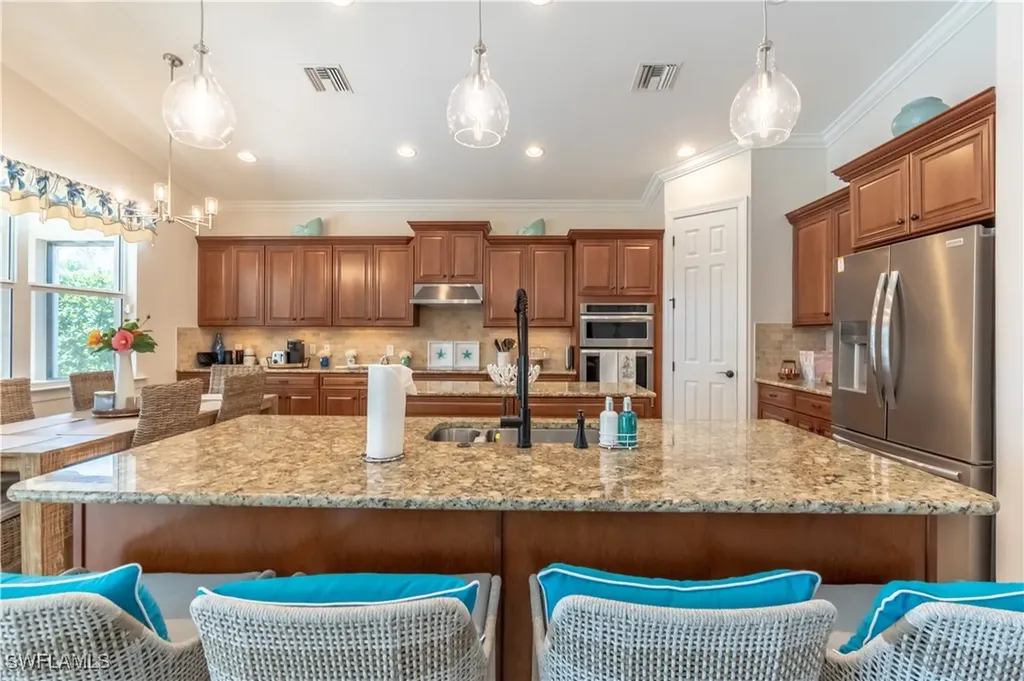 9332 Fieldstone Lane Naples FL 34120