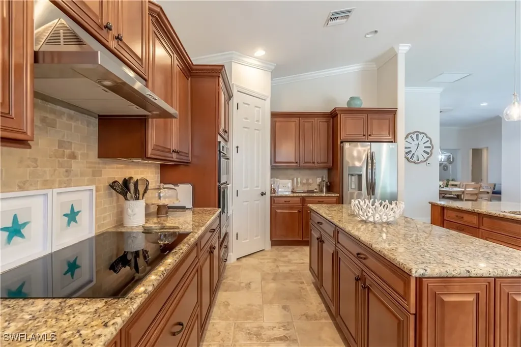 9332 Fieldstone Lane Naples FL 34120