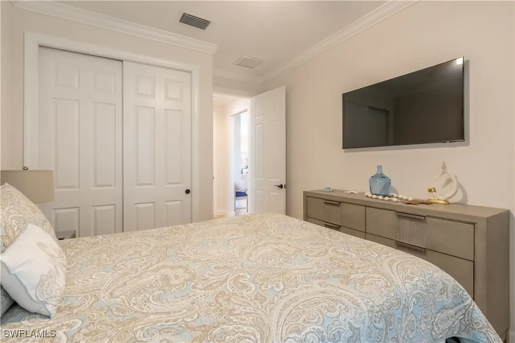 9332 Fieldstone Lane Naples FL 34120