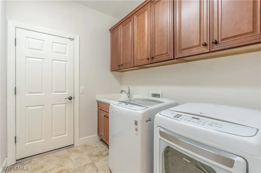 9332 Fieldstone Lane Naples FL 34120