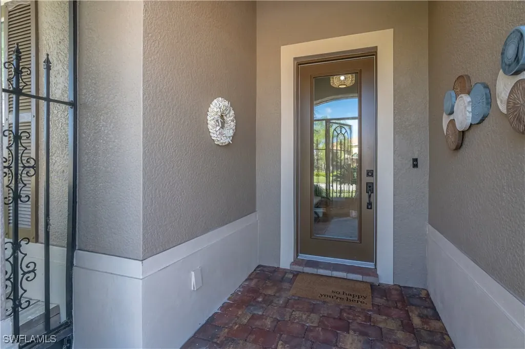 9332 Fieldstone Lane Naples FL 34120