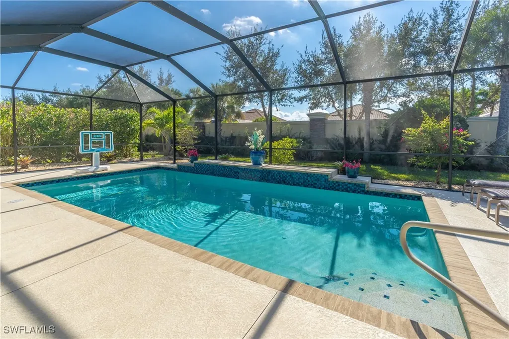 9332 Fieldstone Lane Naples FL 34120