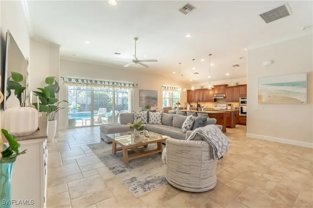 9332 Fieldstone Lane Naples FL 34120