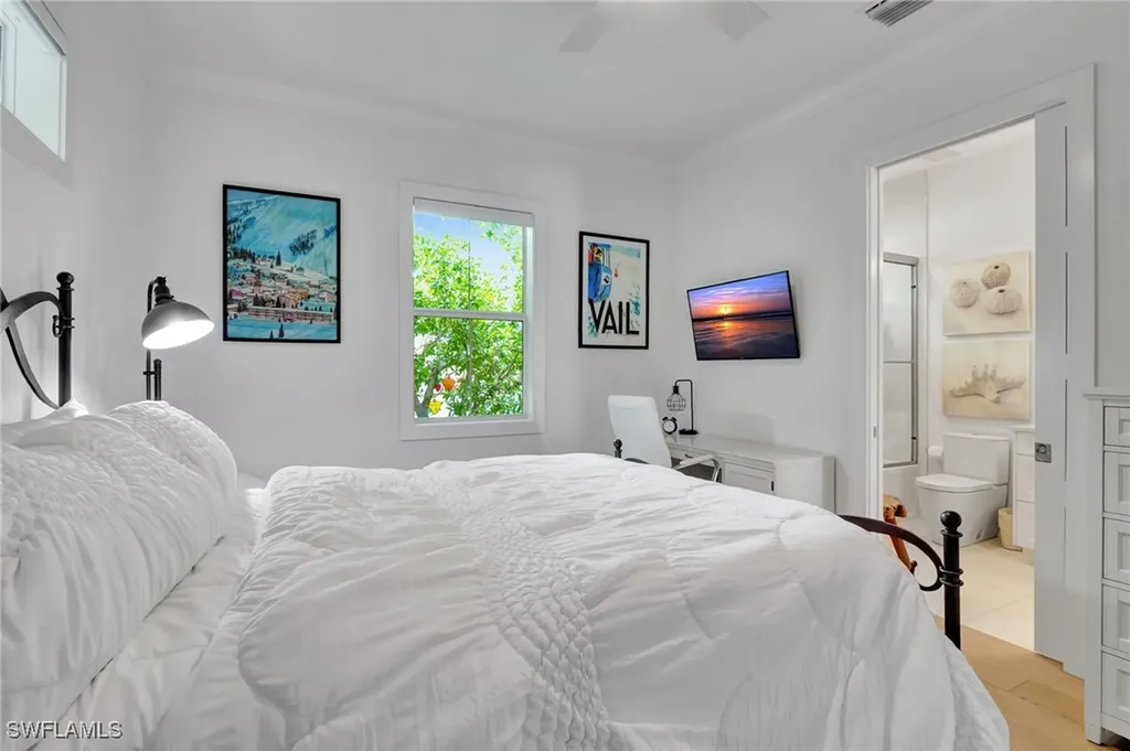 2120 Curtis Street Naples FL 34112
