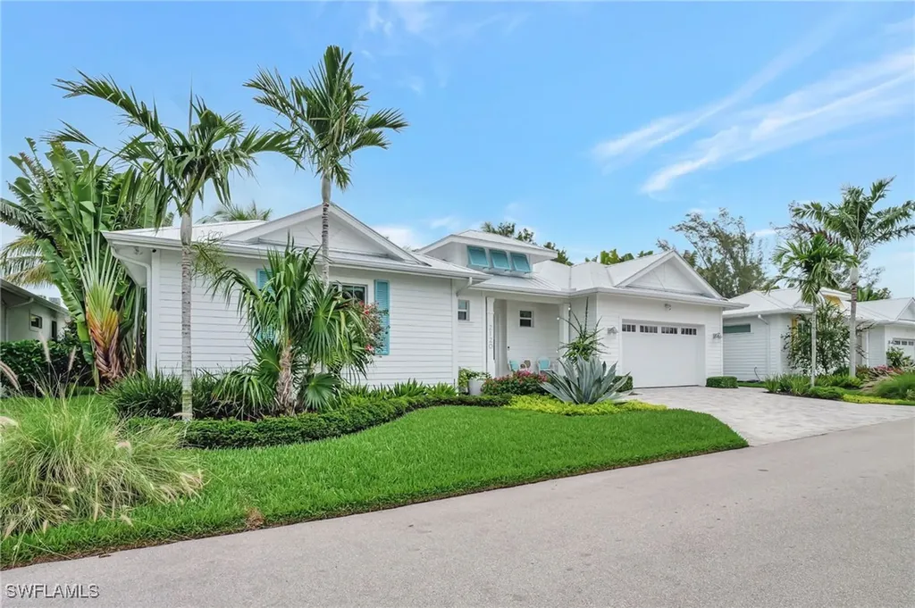 2120 Curtis Street Naples FL 34112