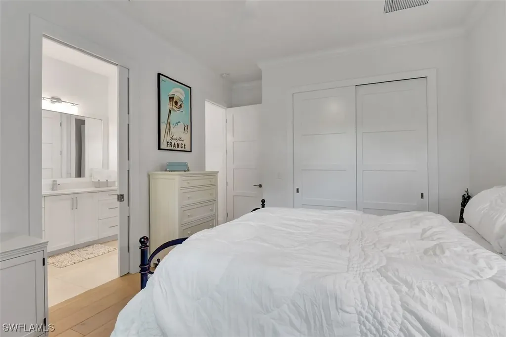 2120 Curtis Street Naples FL 34112