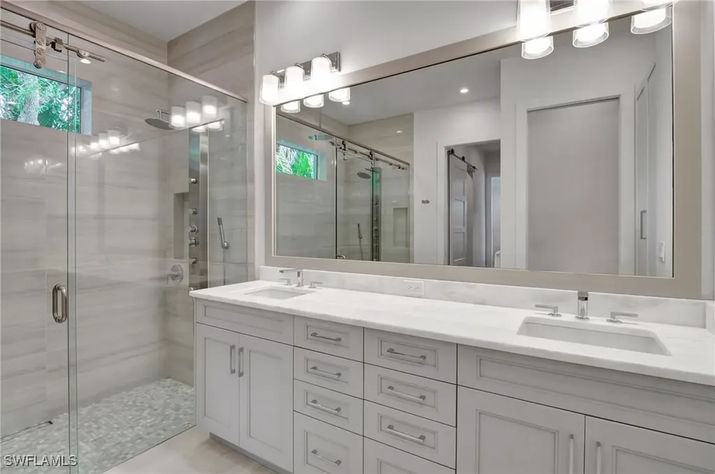 2120 Curtis Street Naples FL 34112