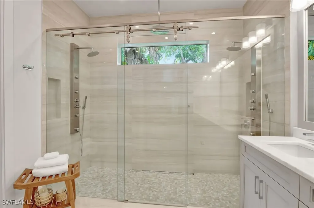 2120 Curtis Street Naples FL 34112