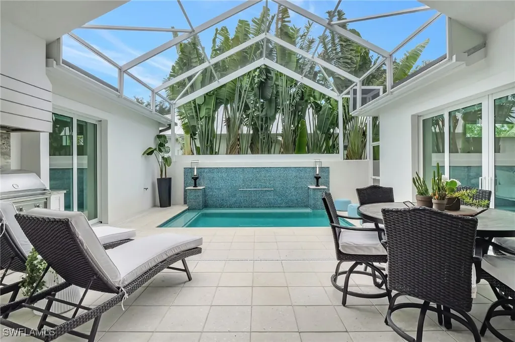 2120 Curtis Street Naples FL 34112